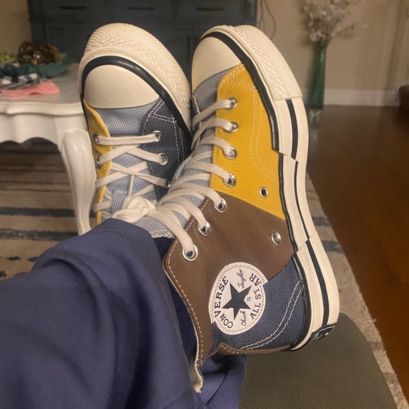 Converse Shoes - Converse High Top Sneakers. Blue & Brown with White Trim USW 7. USM 5. KD 5, 5.5